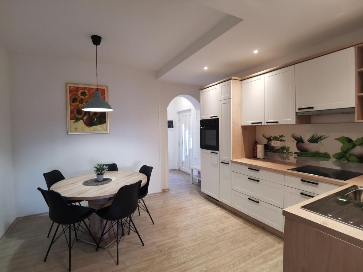 Apartmaji Vila Antonia Порторож Екстер'єр фото