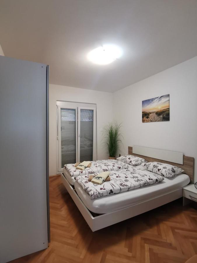 Apartmaji Vila Antonia Порторож Екстер'єр фото